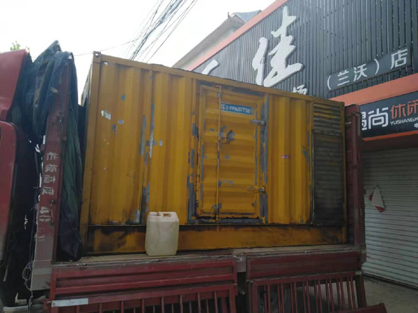 公安发电机组功率与使用时间之间的关系