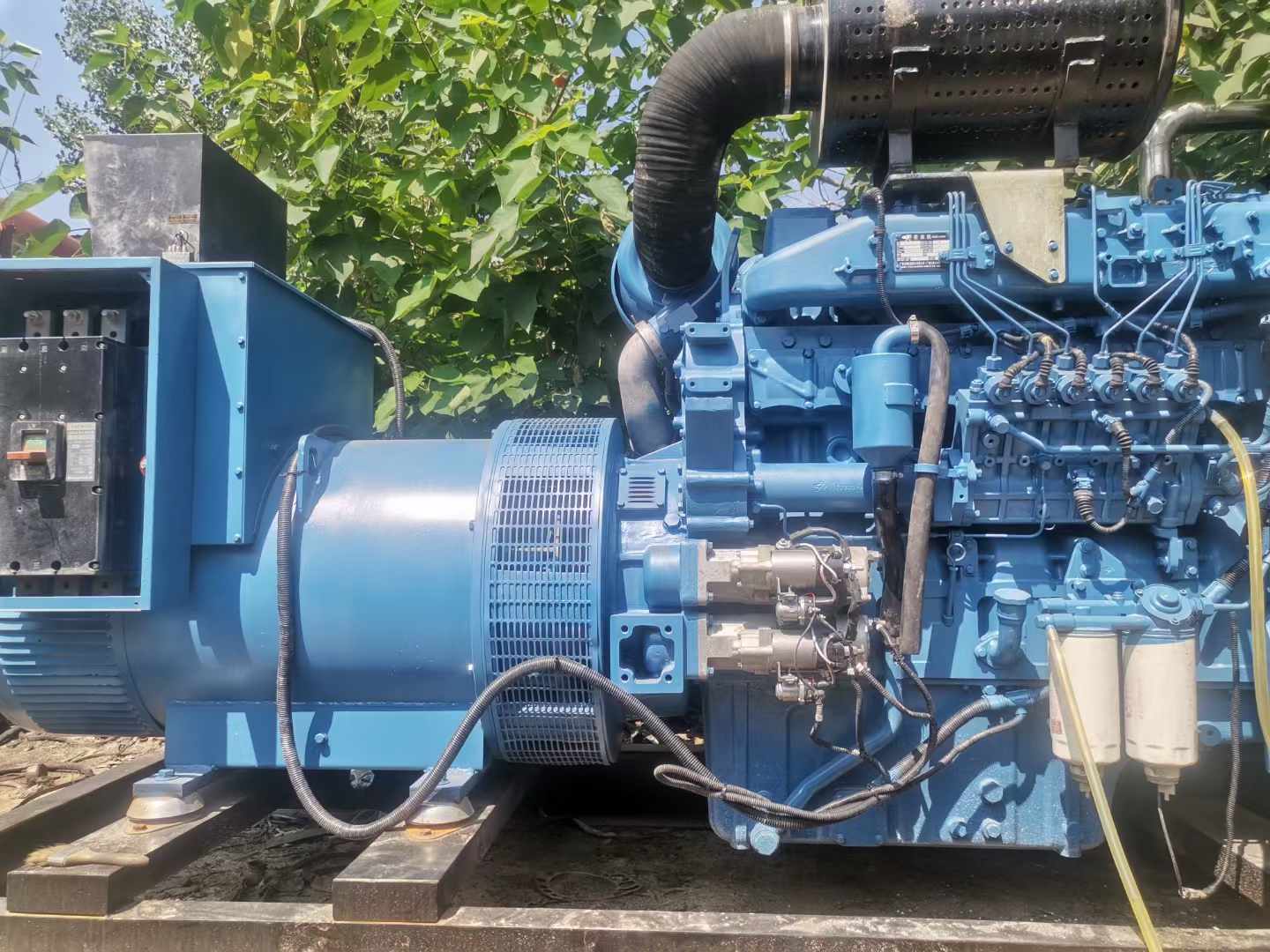 公安详细说明降低 800kW 柴油发电机输出电流波动的方法