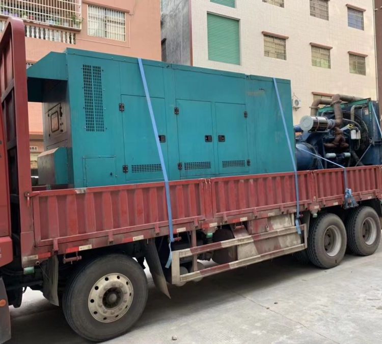 公安如何在不同负载率下确保 400KW 柴油发电机组的正常运行？